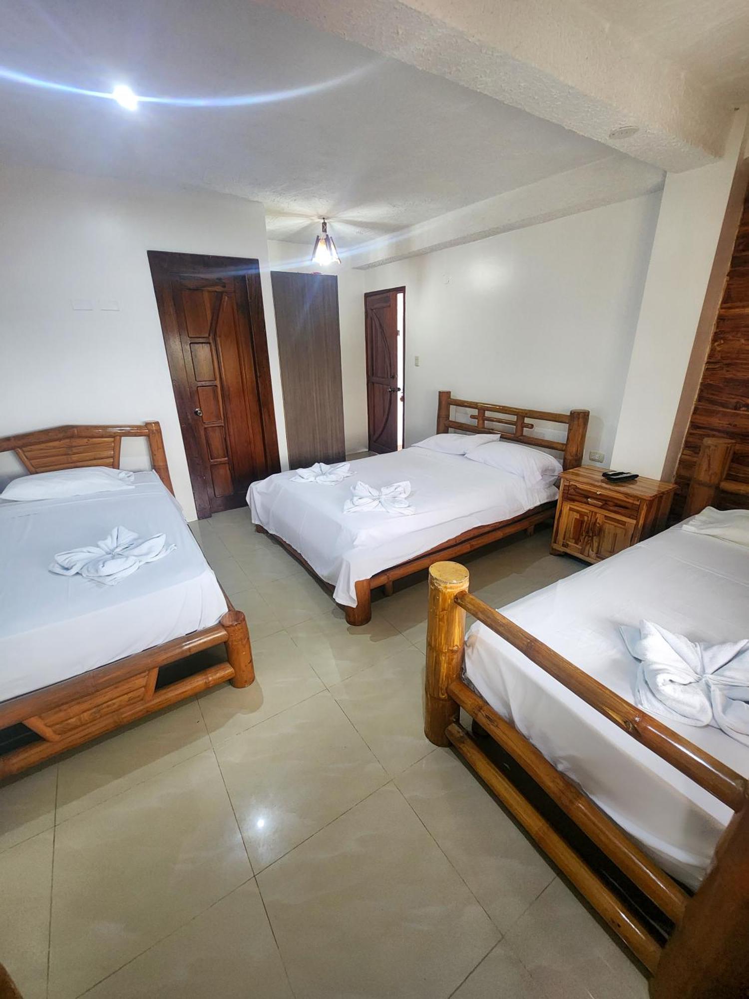 Hostal Poseidon プエルト・カヨ エクステリア 写真